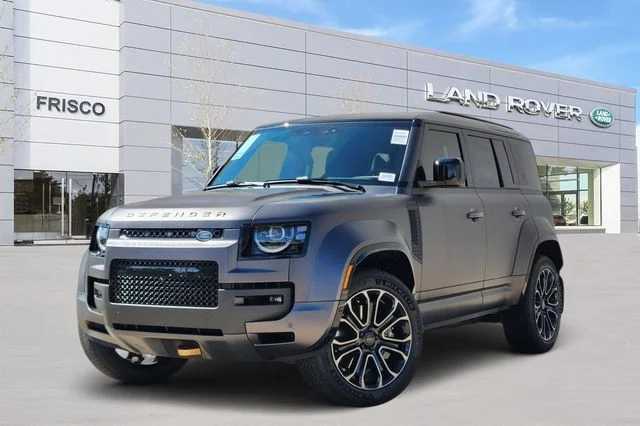 2026 Land Rover Defender 110 OCTA P635's photo