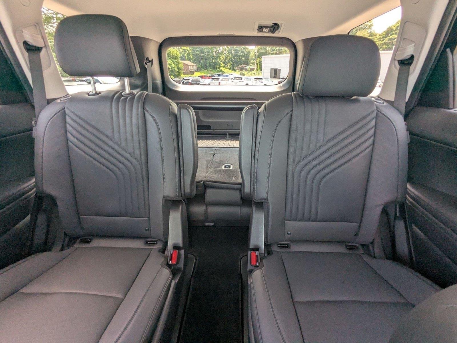 New 2026 Abyss Black Pearl Hyundai Blue SEL Premium 7P image 21