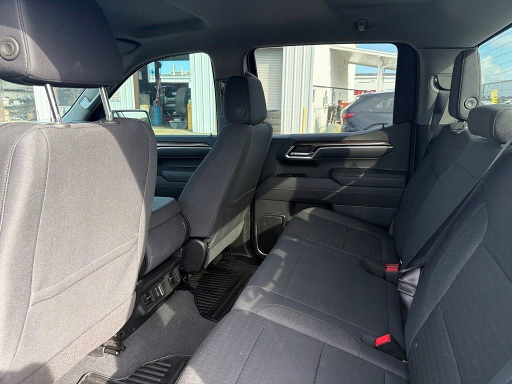 Used 2026 Summit White Chevrolet LT image 18