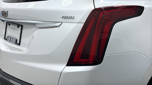 Used 2020 White Cadillac Premium Luxury image 39