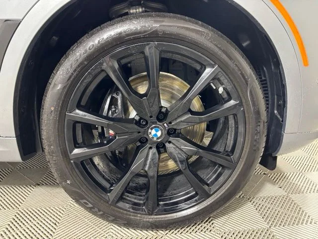 Used 2027 Frozen Pure Grey Metallic BMW xDrive40i image 19