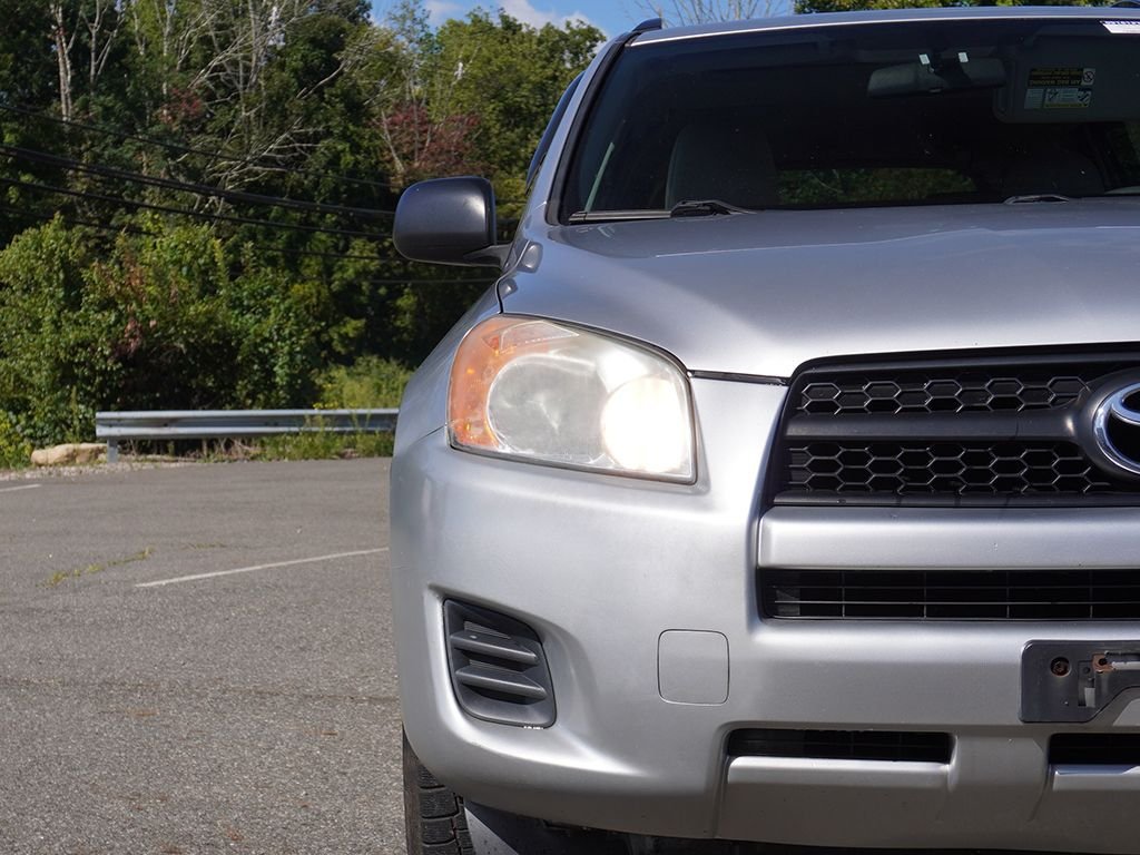Used 2011 Silver Toyota Base image 8