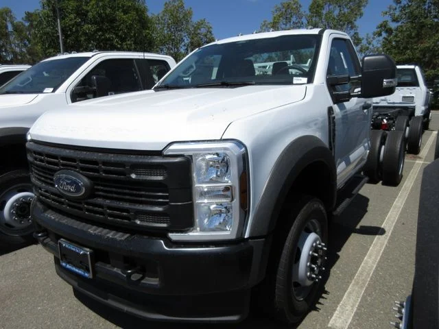 2025 Ford F-450 XL Regular Cab 145-In DRW's photo