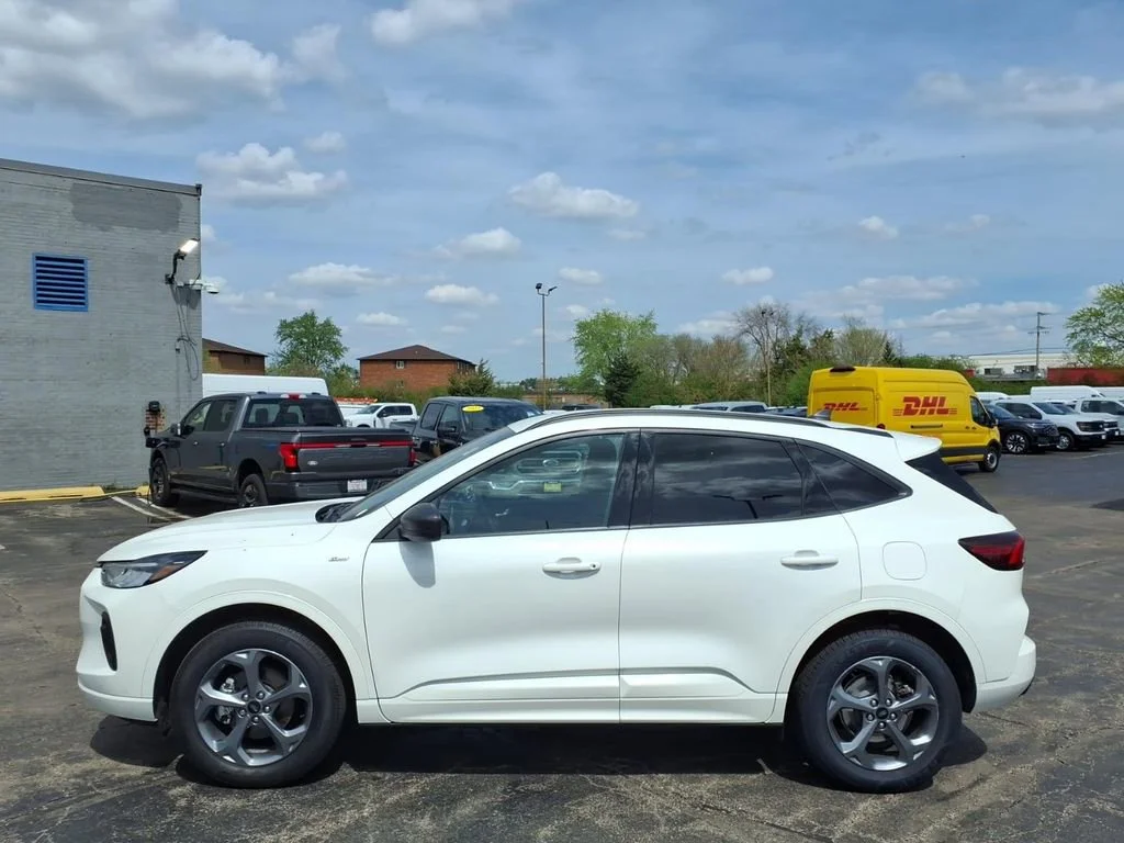 Certified Used 2024 White Metallic Ford ST-Line image 4