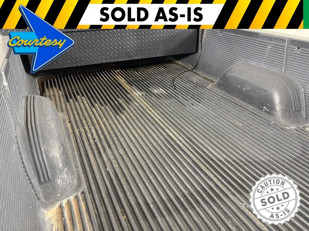 Used 1995  Ford XL image 22