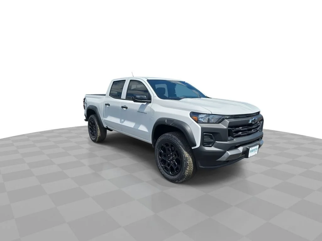 New 2026 Summit White Chevrolet Trail Boss image 2