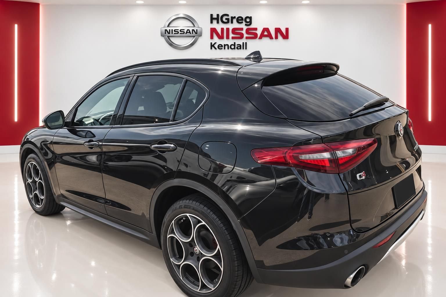 Used 2018 Black Alfa Romeo Base image 2