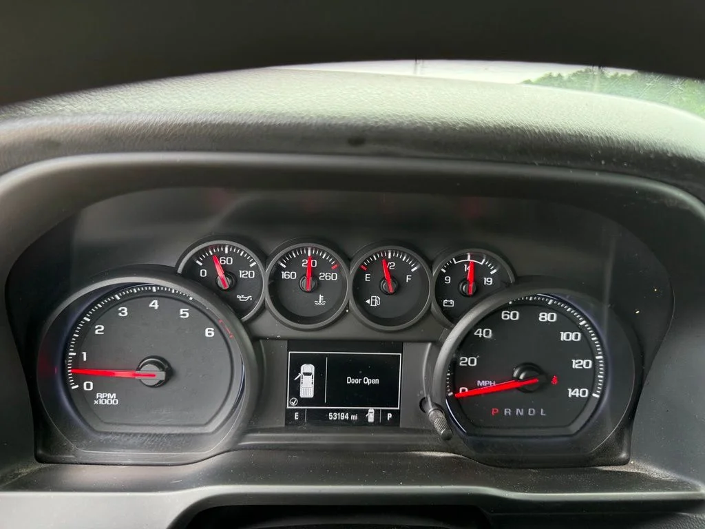 Used 2020 White Chevrolet WT image 17
