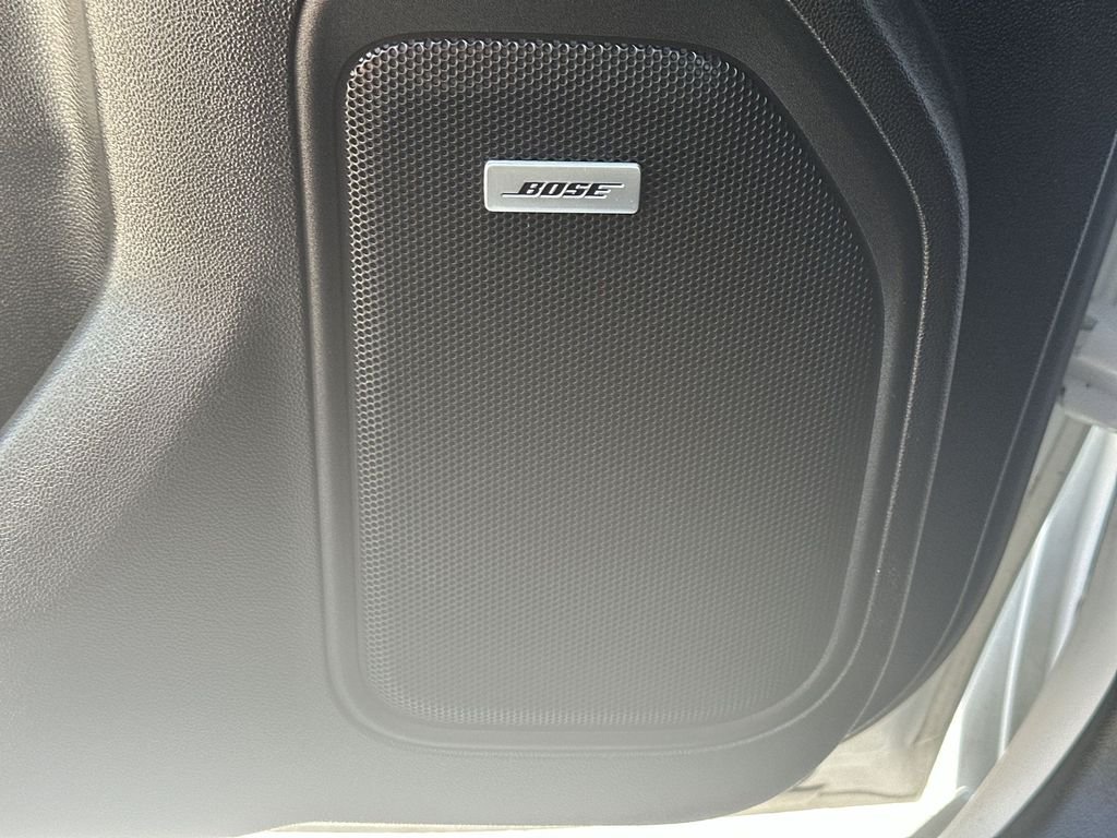 Used 2022 Summit White Chevrolet LTZ image 33