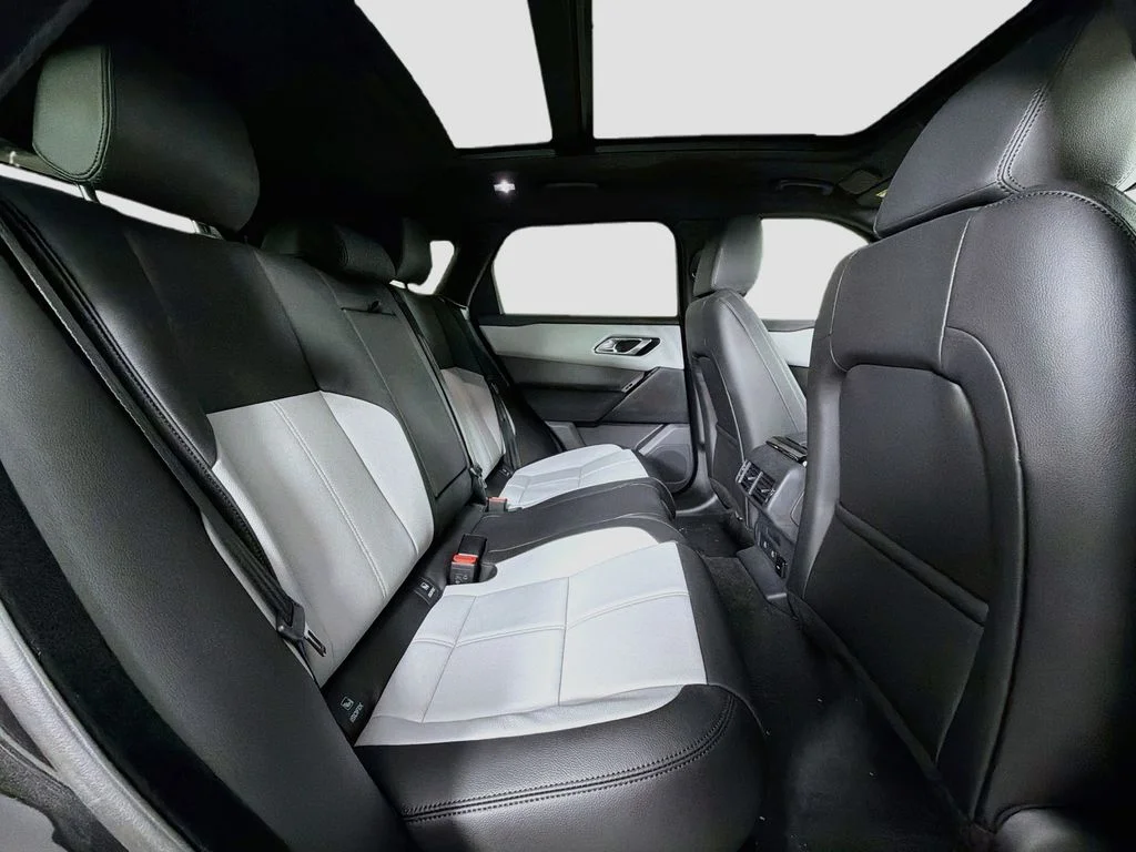 New 2026 Santorini Black Land Rover S image 29