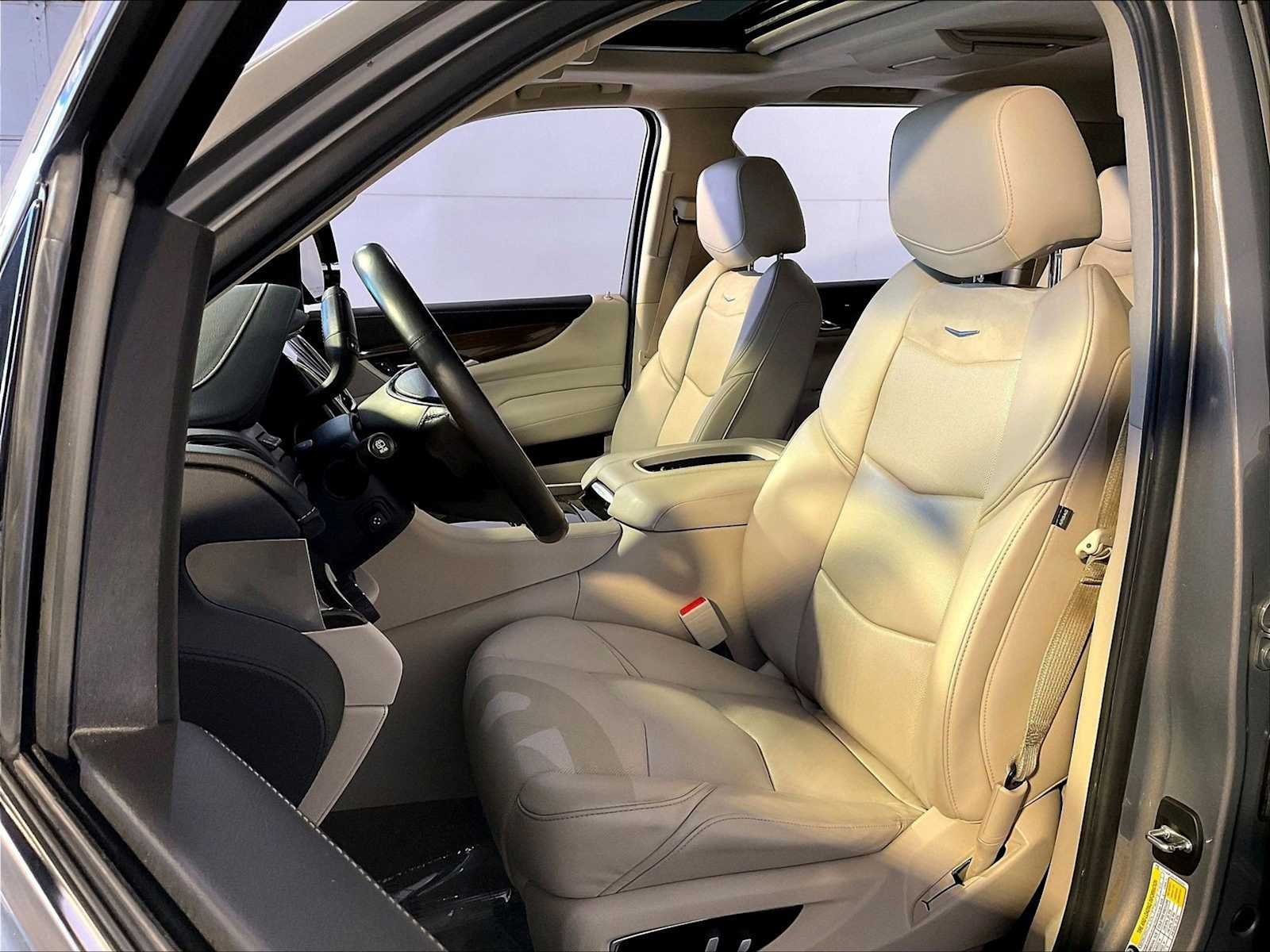 Pre-Owned 2019 Cadillac Escalade ESV Premium Luxury