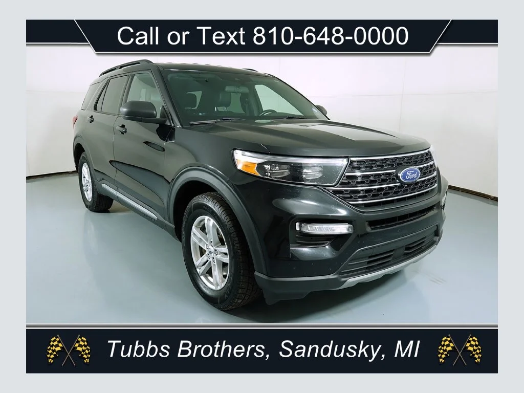 Used 2020 Black Ford XLT image 1