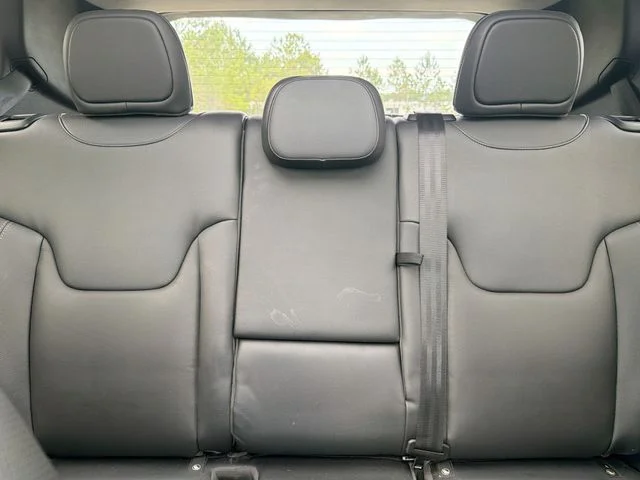 Used 2018 White Jeep Limited image 23
