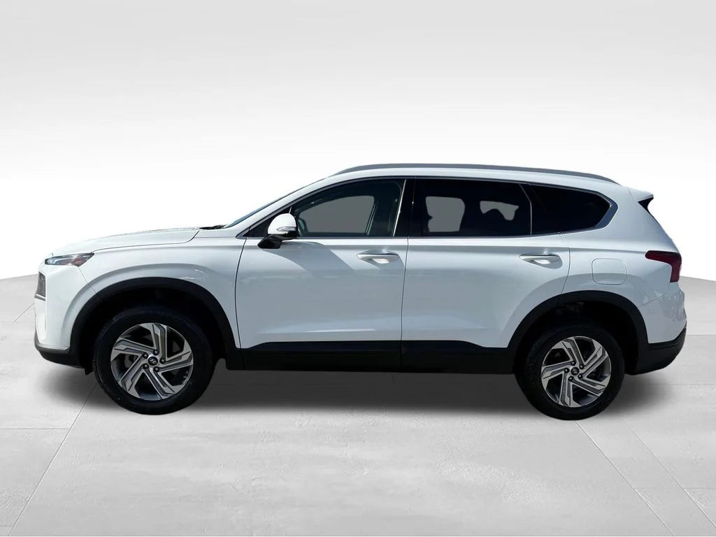 Used 2023 White Hyundai SEL image 2