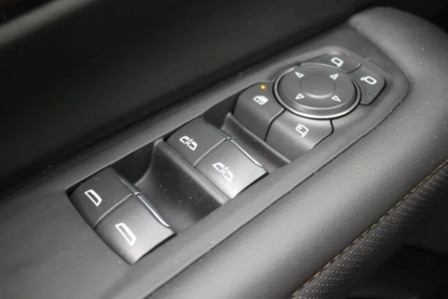 Used 2025 Black Chevrolet High Country image 19