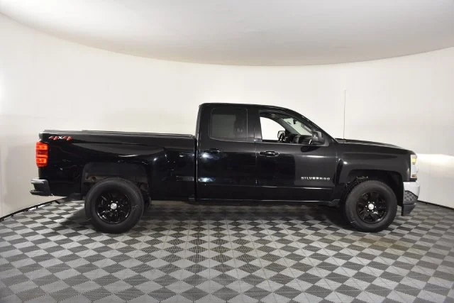Used 2019 Black Chevrolet LT image 9