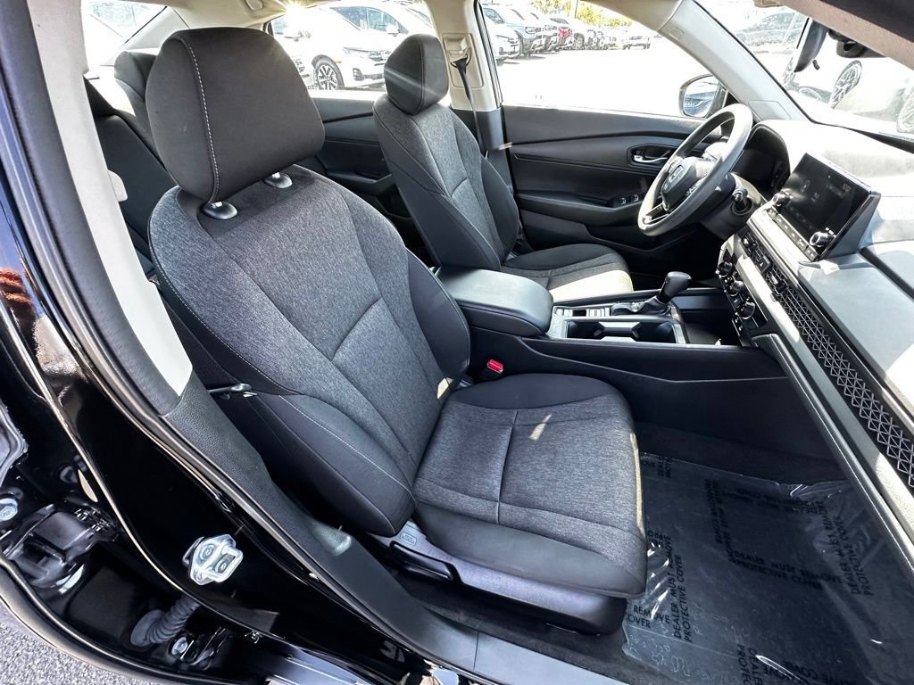 Used 2023  Honda LX image 13