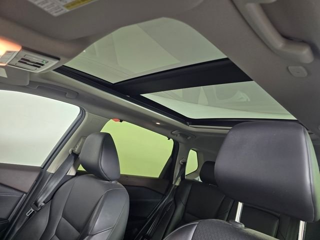 Used 2023 Super Black Nissan SV image 5