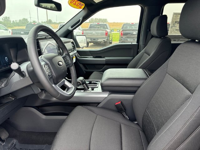 New 2026 Agate Black Metallic Ford XLT image 12