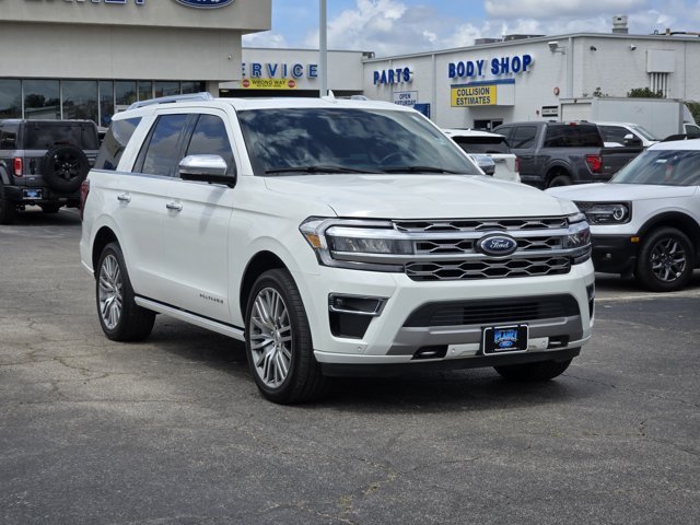 Used 2022 White Metallic Ford  image 3