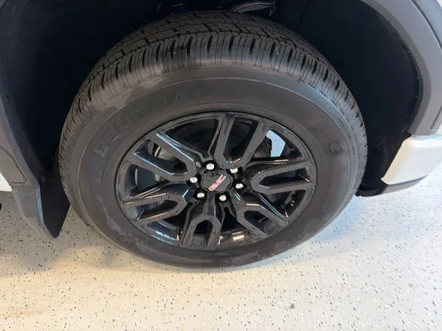 New 2026 Summit White GMC Elevation image 9