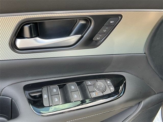 2025 Nissan Murano SL - Photo 12