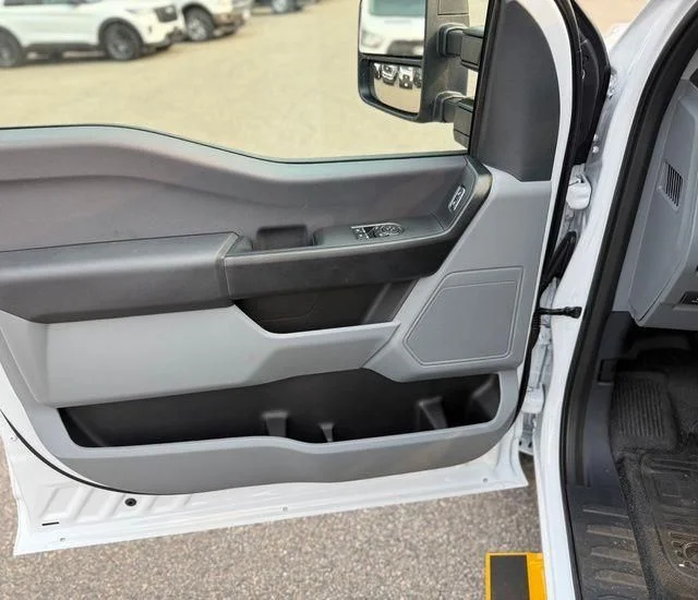 New 2026 Oxford White Ford F-350® XL image 11