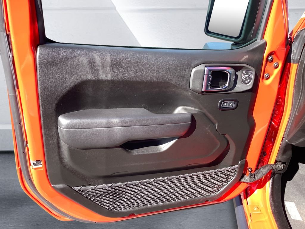 Used 2025 Red Jeep Rubicon image 15