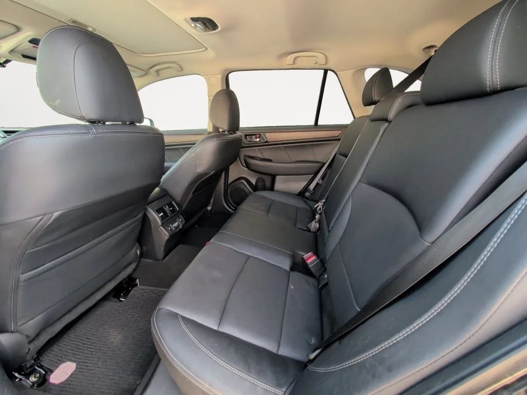 Used 2018 Black Subaru 2.5i image 13
