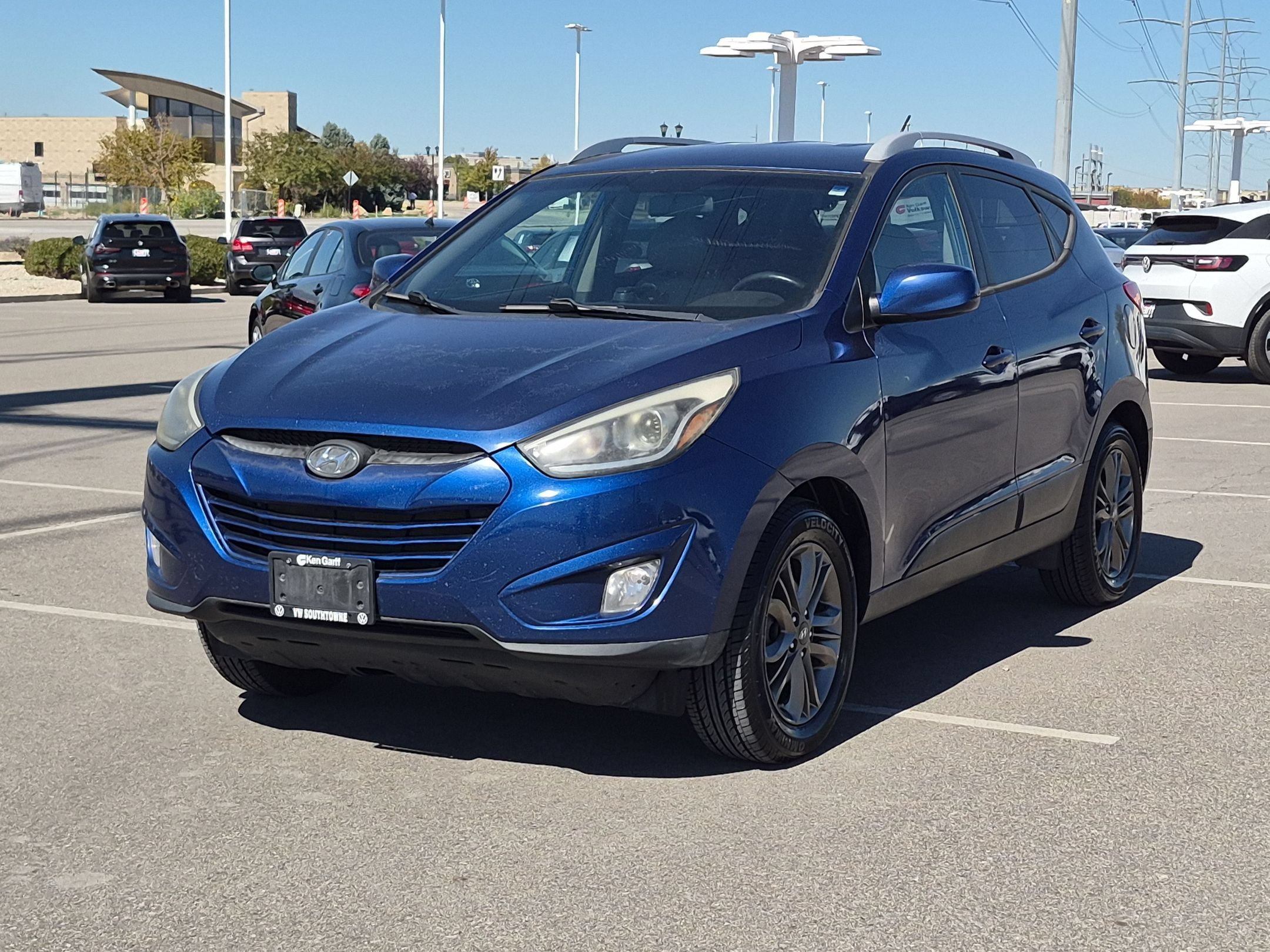 Used 2014 Laguna Blue Metallic Hyundai SE image 8