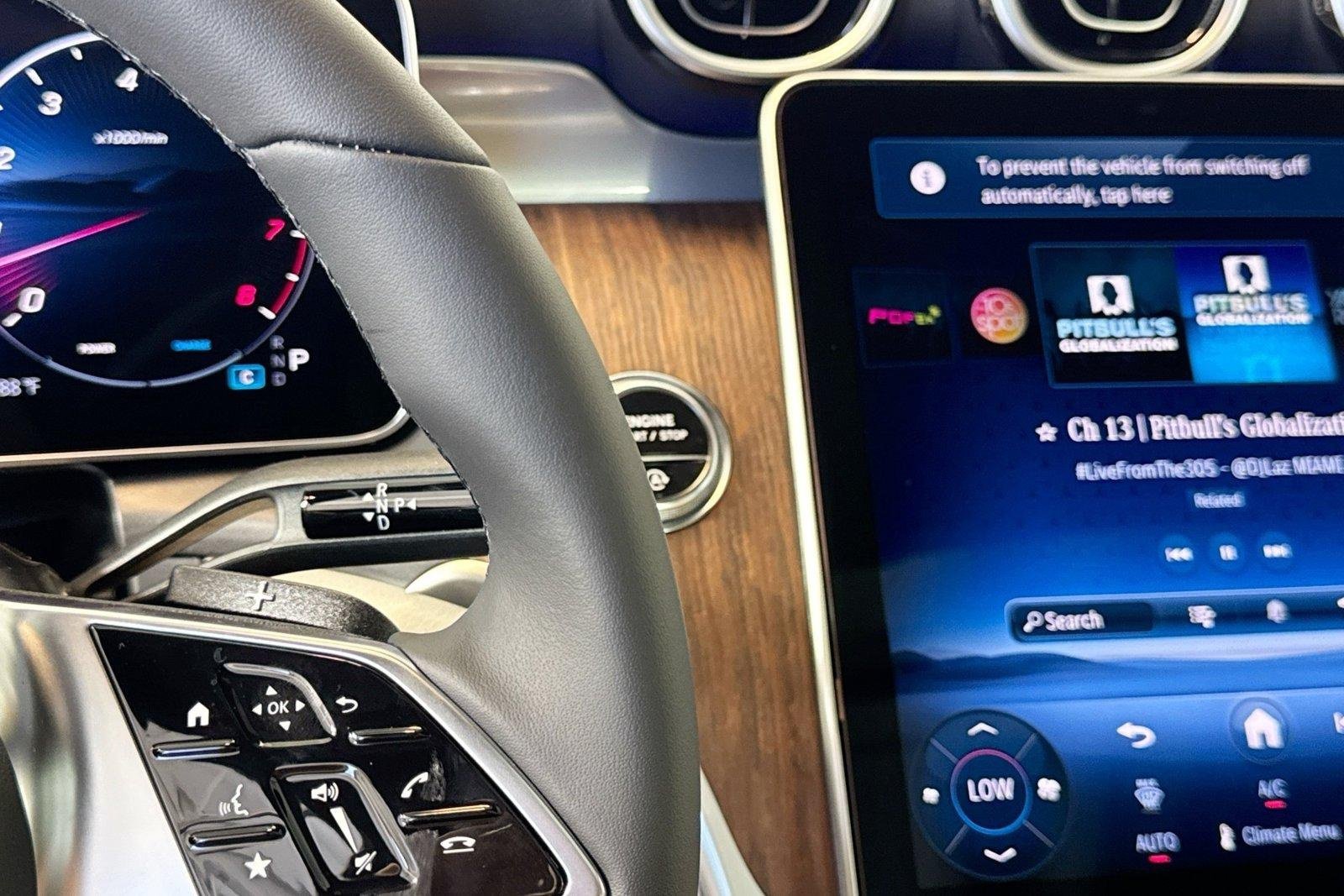 New 2026 Polar White Mercedes-Benz GLC 300 image 14