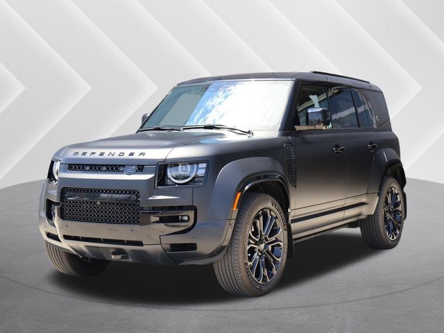 2026 LAND ROVER Defender 110 P635 OCTA Black