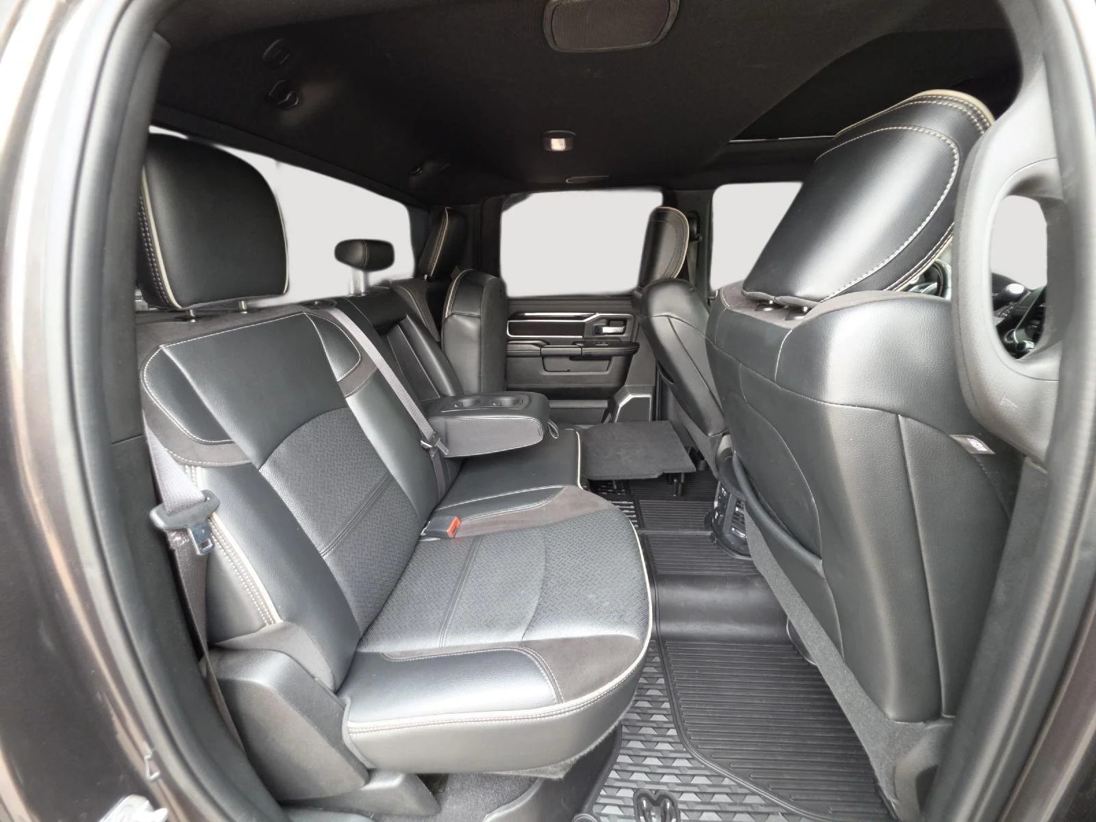 Used 2021 Granite Crystal Metallic Clearcoat Ram Laramie image 32