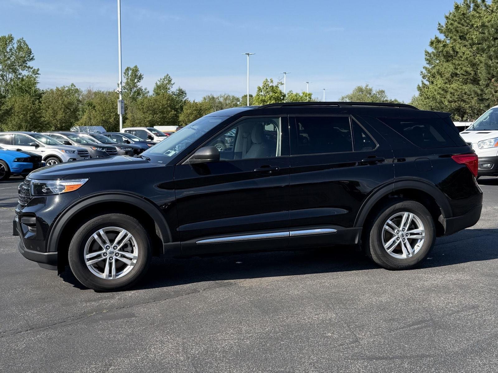Used 2023 Agate Black Ford XLT image 4