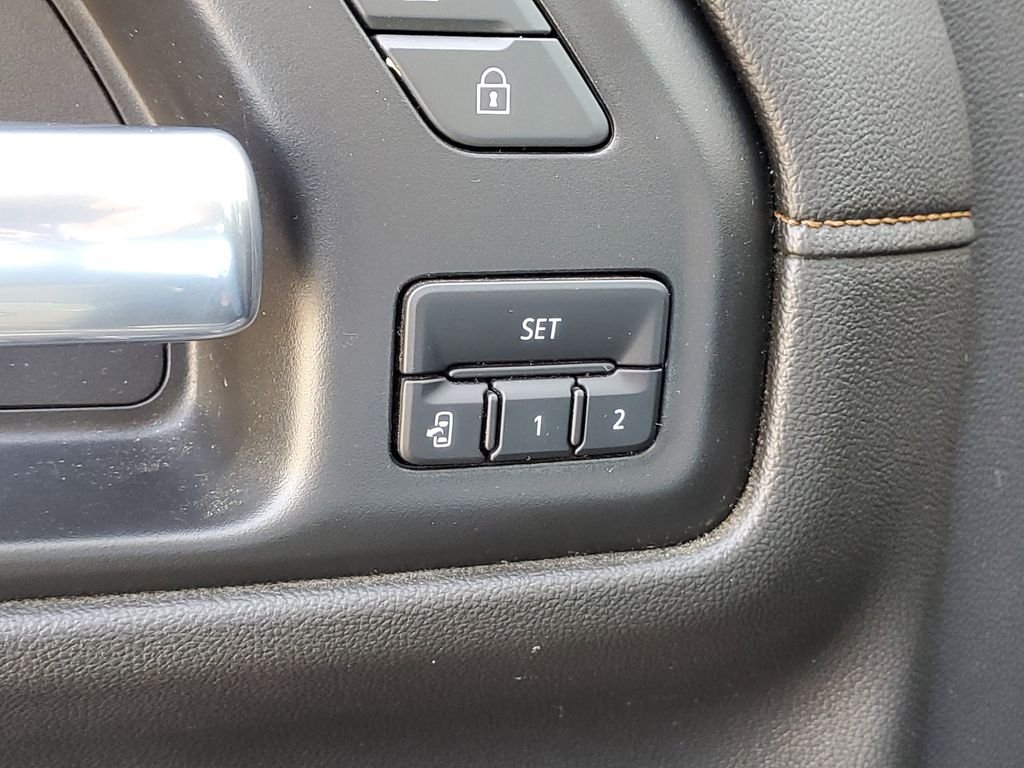 Used 2020 Steel Metallic GMC AT4 image 17