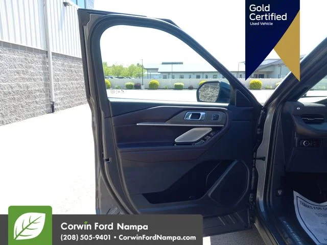 Certified Used 2025 Carbonized Gray Metallic Ford  image 12