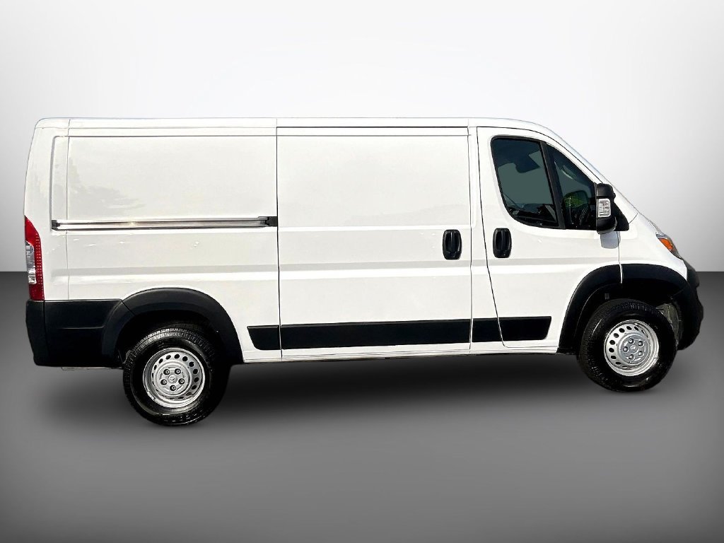 Used 2025 White Ram Base image 8