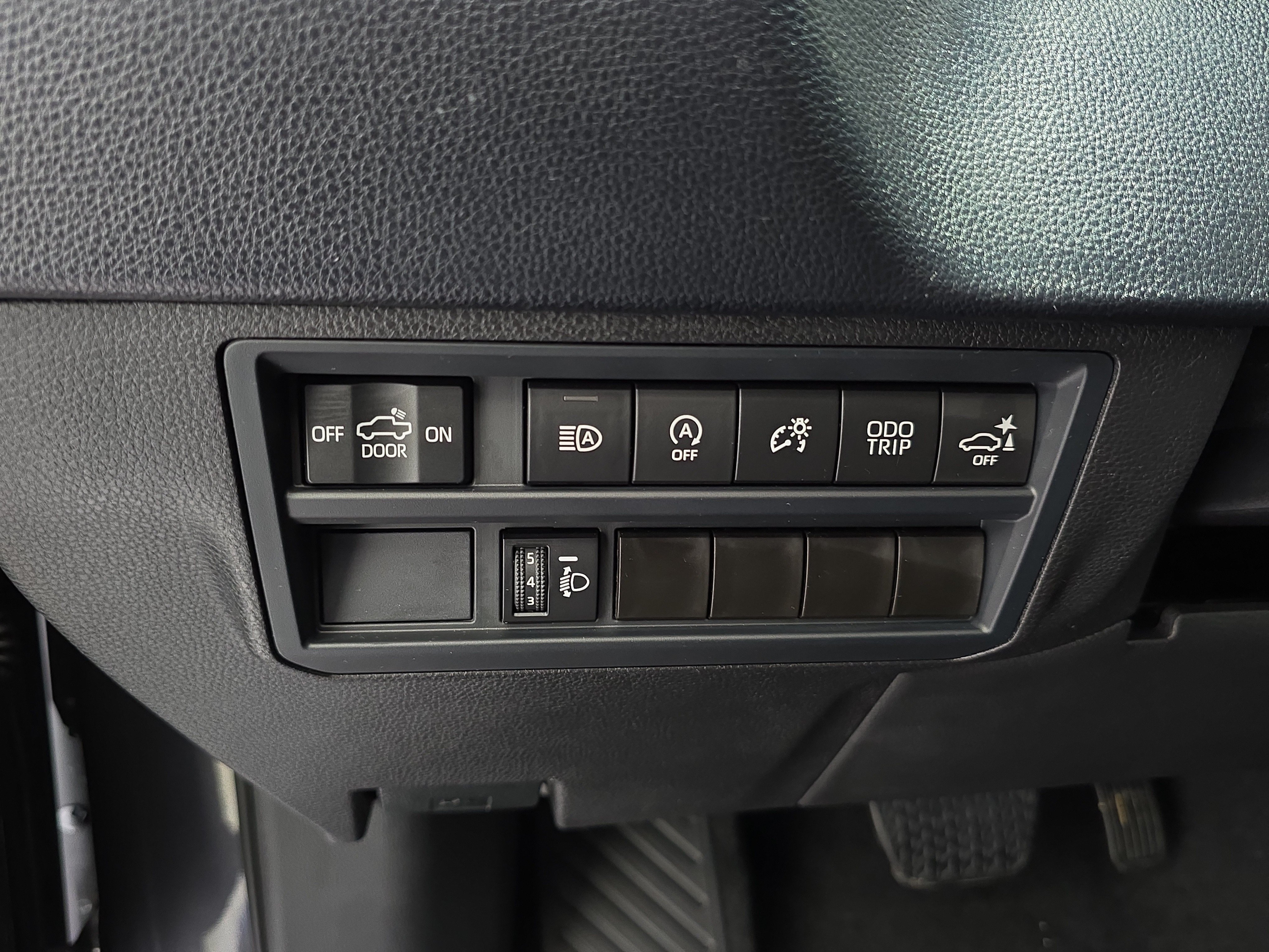 Used 2026 Magnetic Gray Metallic Toyota SR5 image 21