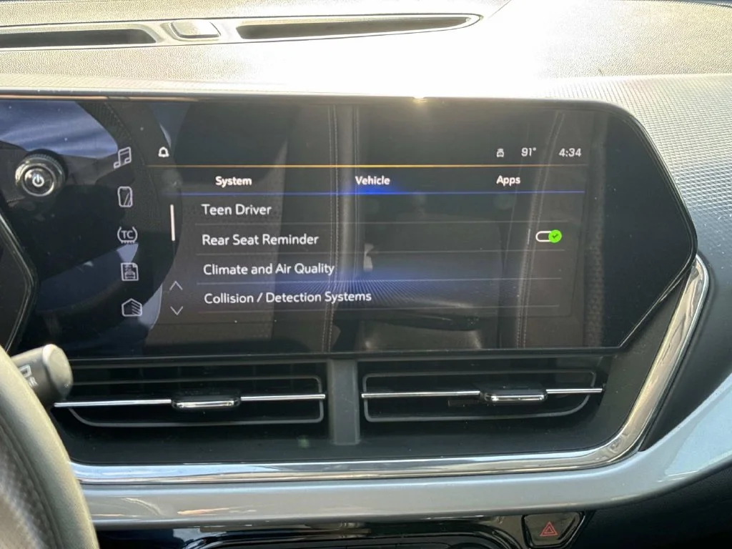 Used 2025 Gray Chevrolet LT image 46