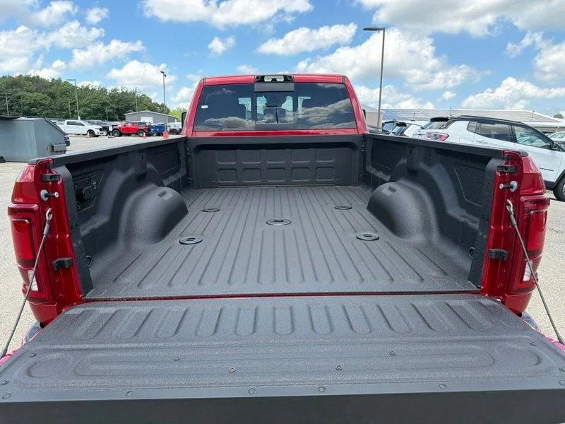 New 2026 Molten Red Pearl-Coat Exterior Paint RAM Laramie image 9