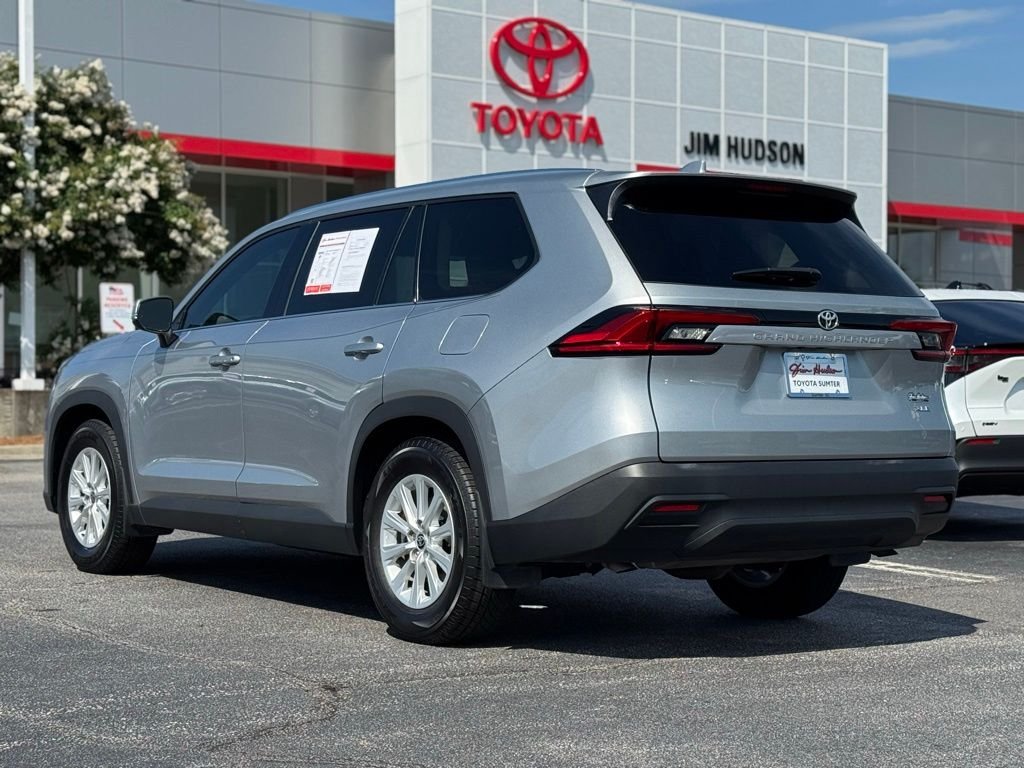 Used 2024 Silver Toyota XLE image 9
