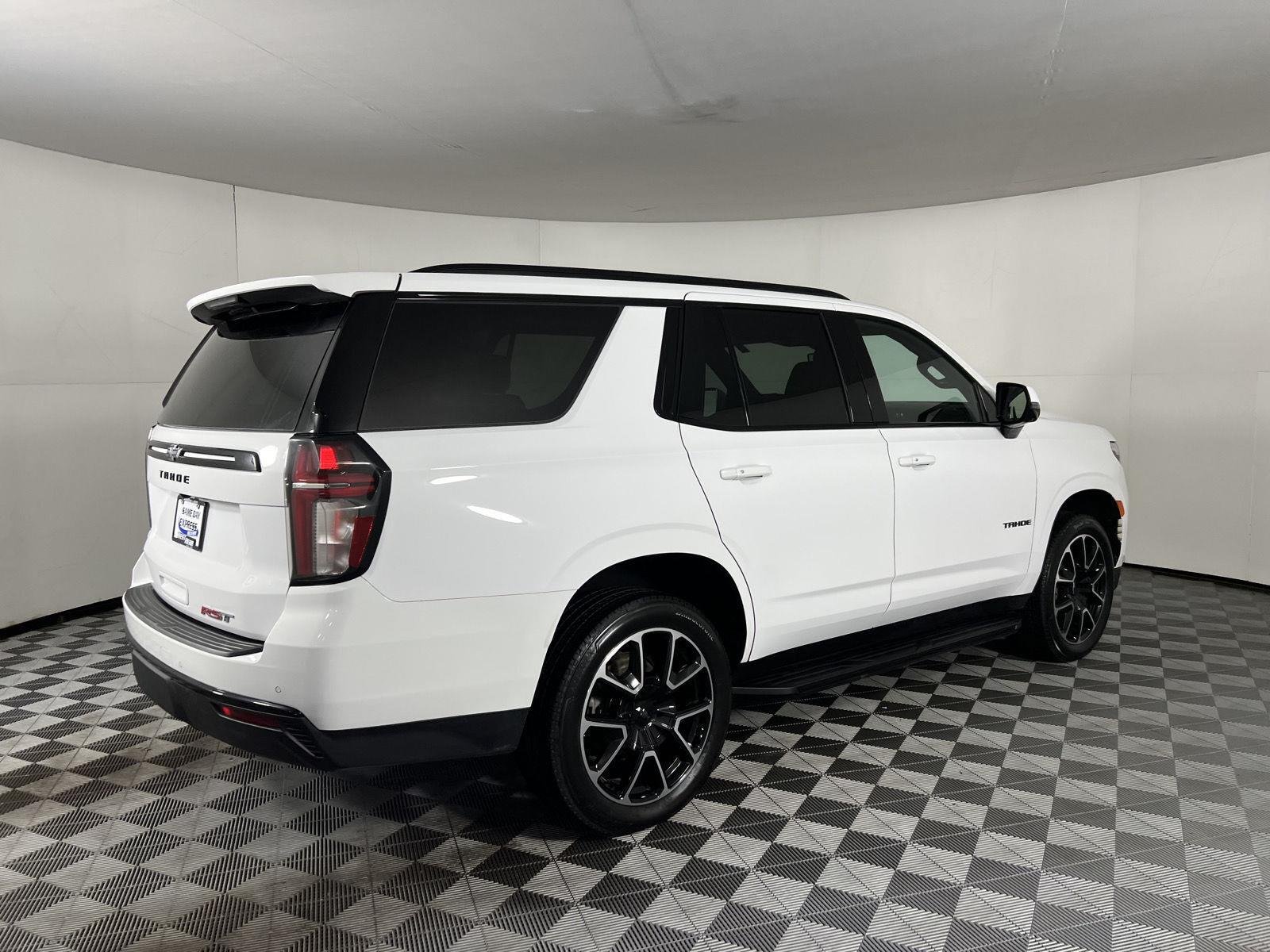 Used 2024 Summit White Chevrolet RST image 27