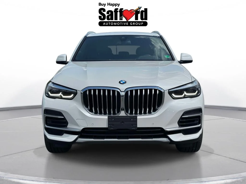 Used 2023 White Metallic BMW xDrive40i image 8