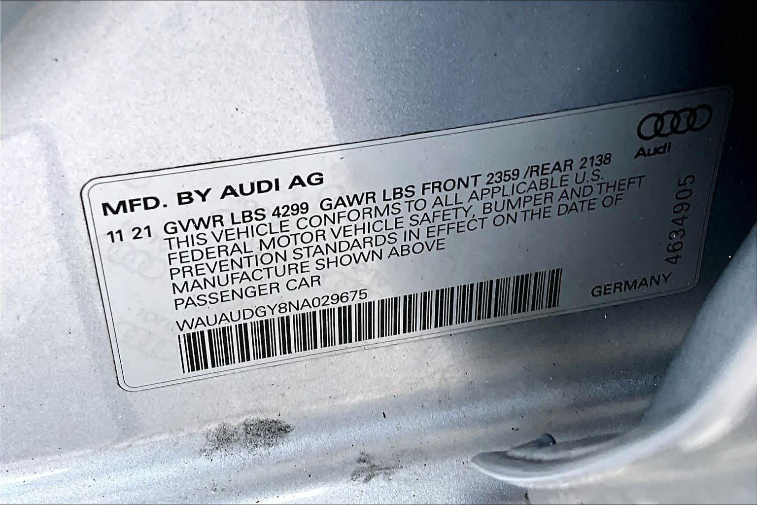 Used 2022 Florett Silver Metallic Audi Premium image 35
