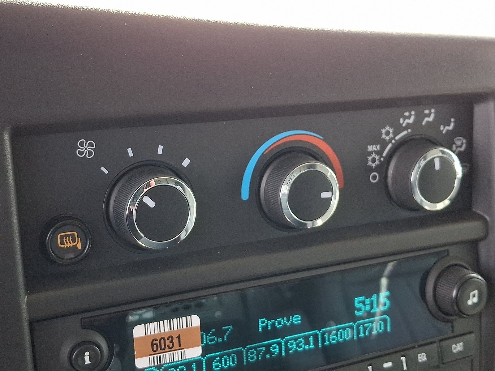 2025 GMC Savana Cargo Work Van - Photo 14