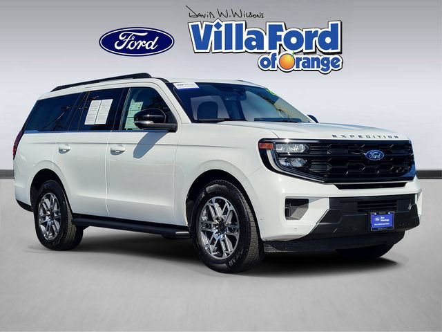 2025 Ford Expedition Active's photo