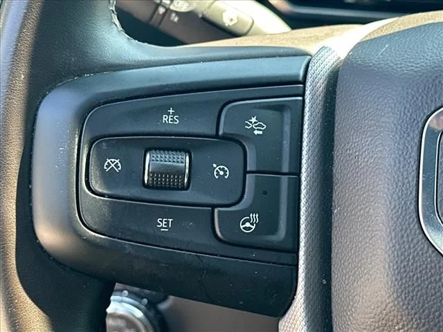 Used 2024  GMC Denali image 30