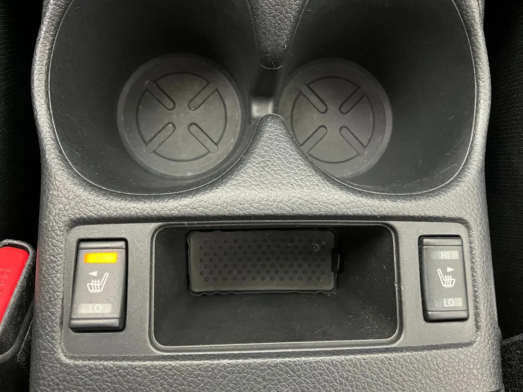 Used 2020 White Nissan SL image 16