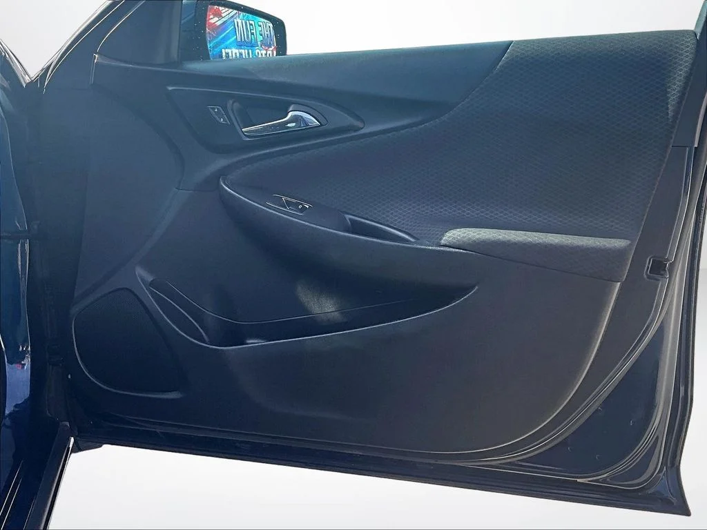 Used 2020 Blue Chevrolet LT image 24