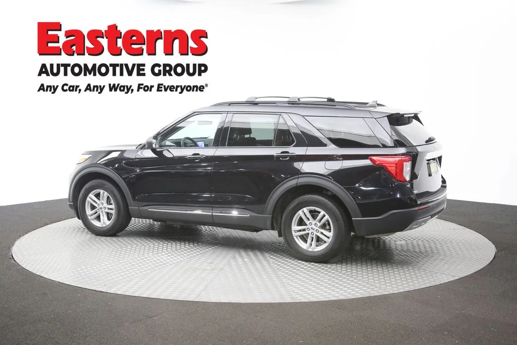 Used 2022 Black Ford XLT image 61